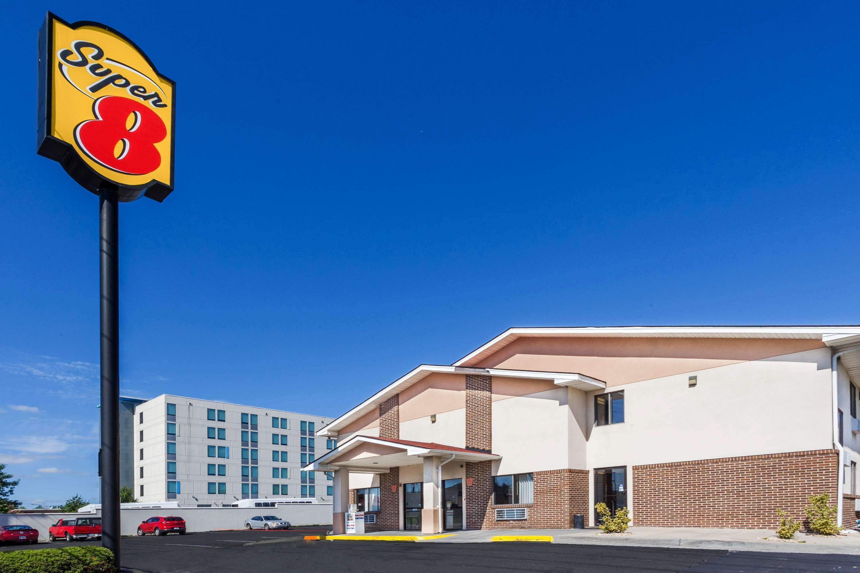 Super 8 By Wyndham Winchester Va Exterior foto